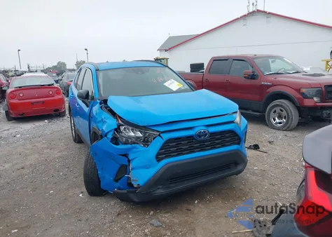2021 Toyota Rav4 Hybrid Le z USA, uszkodzony, nr VIN 4T3LWRFV9MU045460